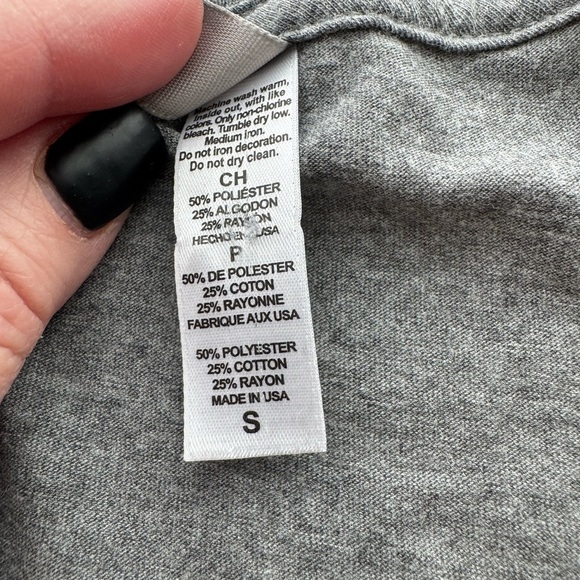 Herbivore Vegan/Vegetarian Tshirt - Picture 5 of 6